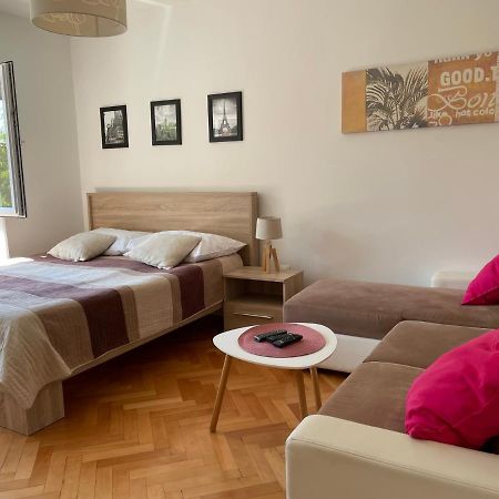 Apartment Beauty พูลา ภายนอก รูปภาพ