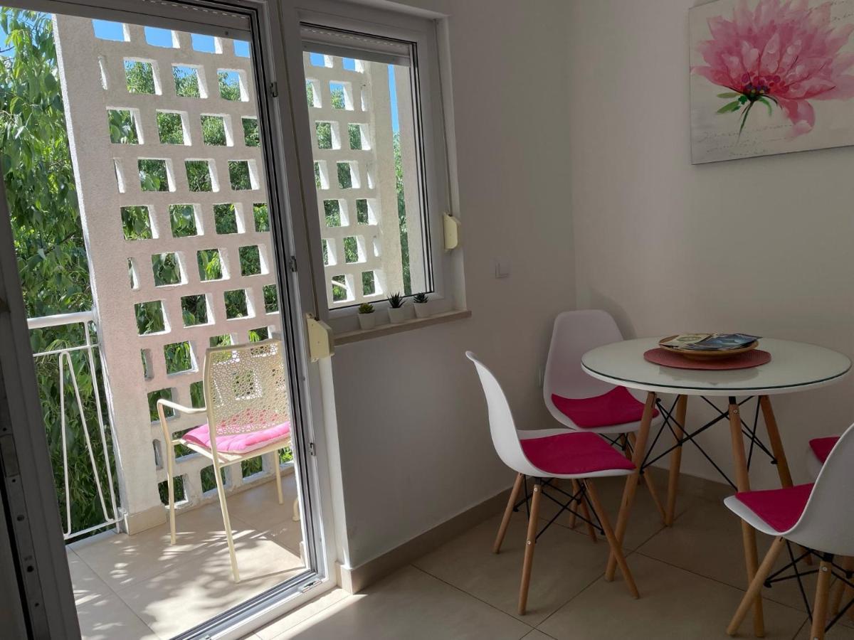 Apartment Beauty พูลา ภายนอก รูปภาพ