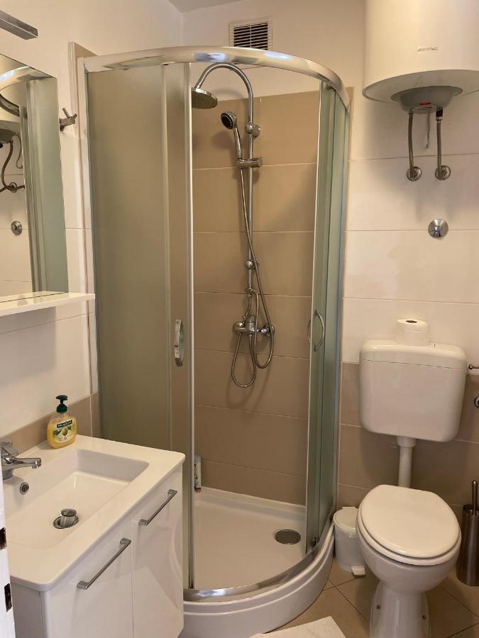 Apartment Beauty พูลา ภายนอก รูปภาพ